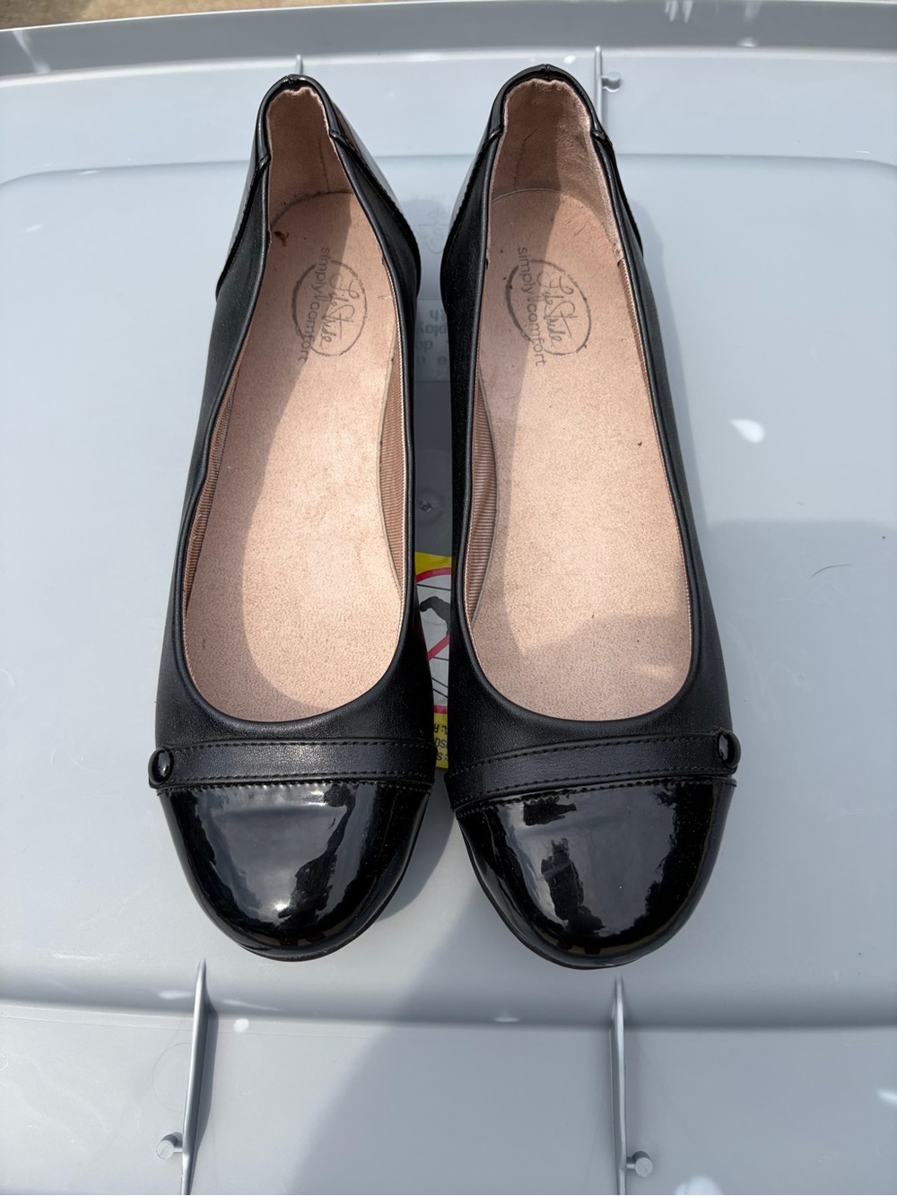 Life Stride Black Patent-Toe Ballet Flats